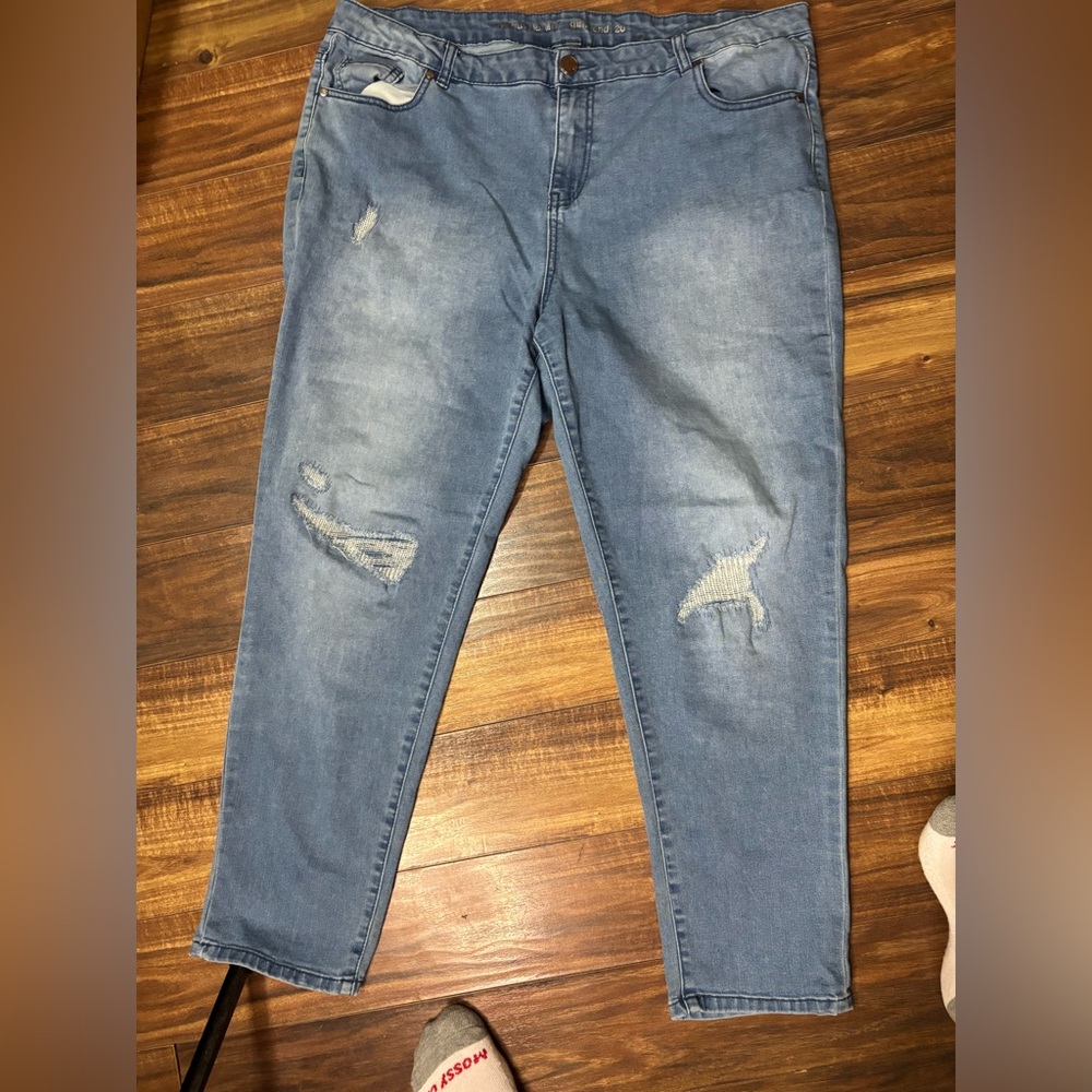 Woman’s size 20 American denim jeans cottage core stretchy skinny girlfriend